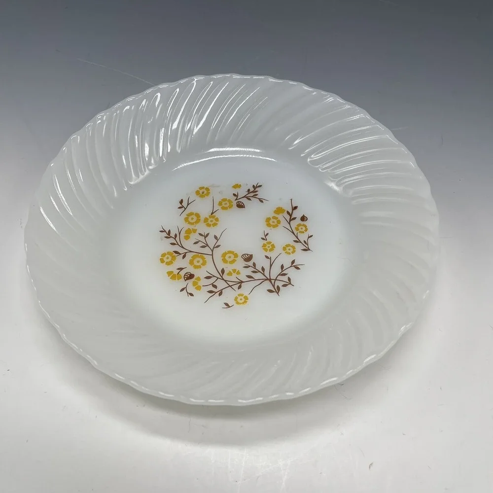 (1) Termocrisa‎ Milk Glass Floral SOUP BOWL Mexico Mid Century Retro Swirl Edge